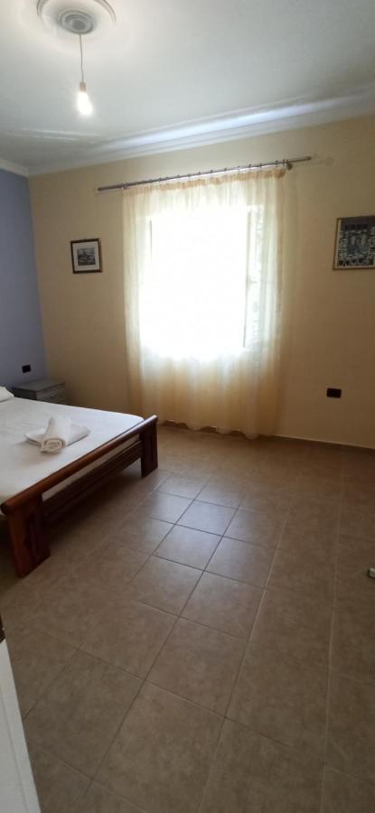 Villa Family Bitri Piqeras Kültér fotó