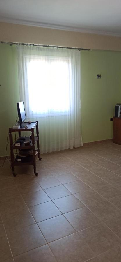 Villa Family Bitri Piqeras Kültér fotó